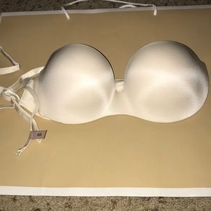 AmBrielle Ivory multiway push-up strapless bra